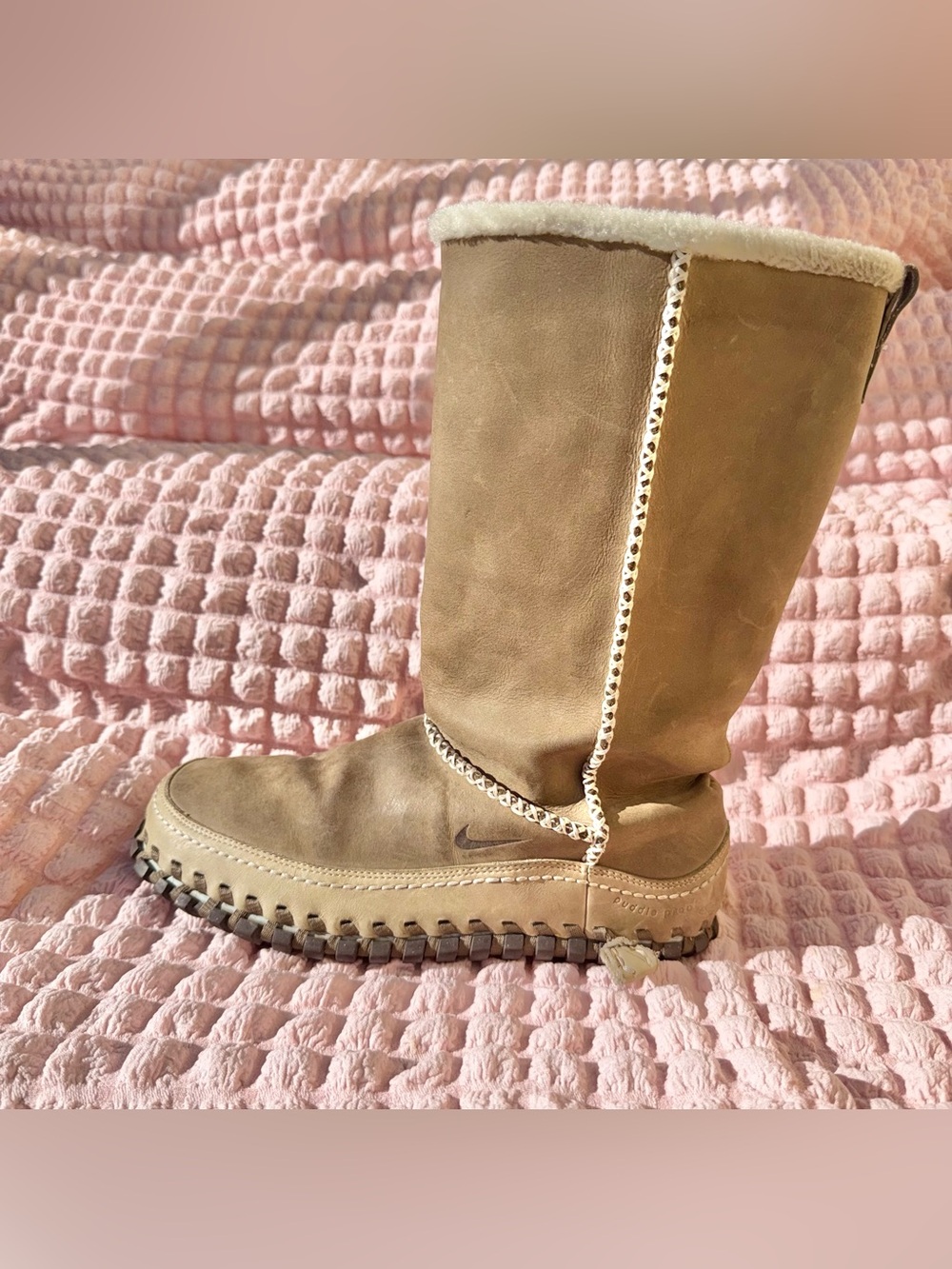 Vintage Nike ACG Valenka LE Tan Fleece Lined Boots | Women’s 9